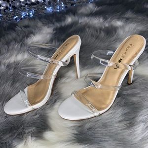WHITE/CLEAR SEXY FASHION NOVA HEELS/SANDALS🤍✨